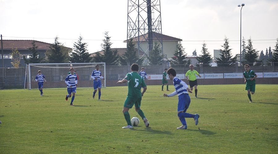 Çerkezköyspor Kartalspor’u farklı geçti (5-0) 