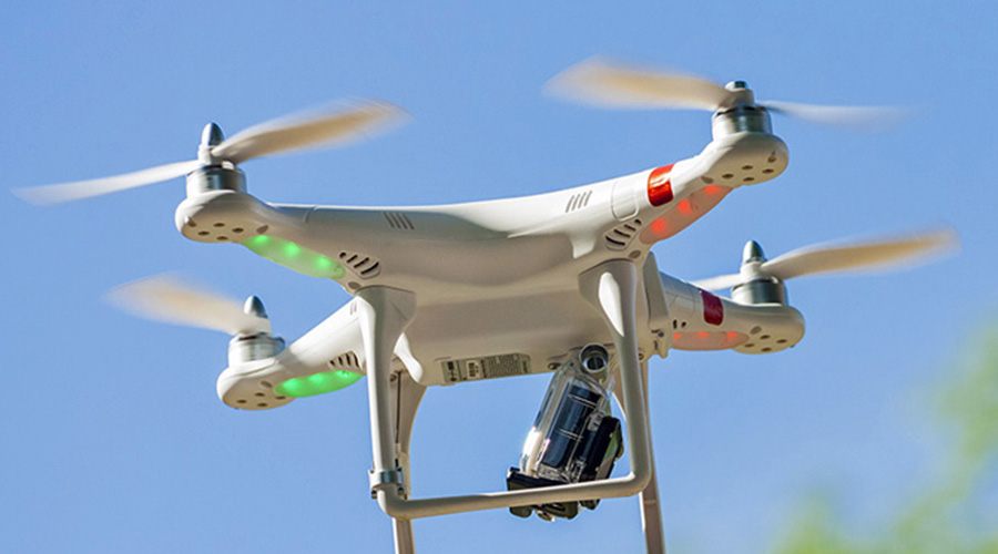 Öğrencilere Uçan hava araçları ve drone eğitimi
