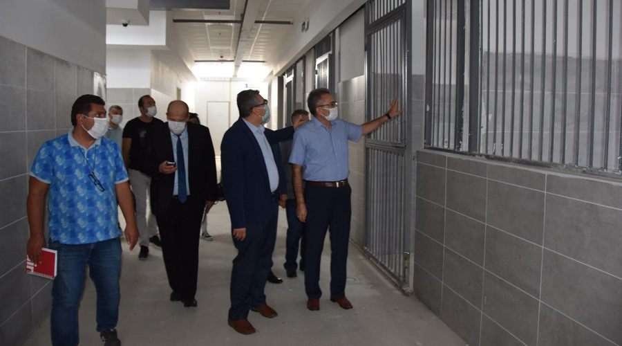 Rektör Şahin NKÜ Hayvan Hastanesi inşaatını gezdi