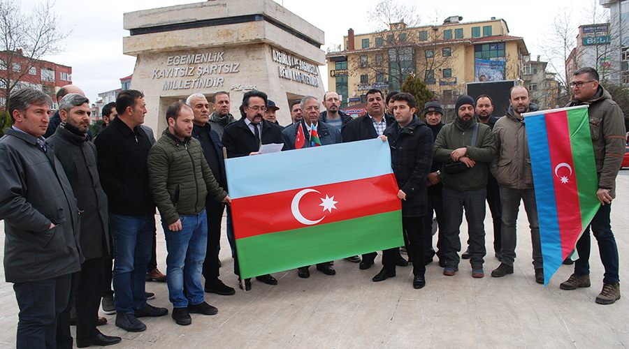 Candaş: Doğu Türkistan gibi Karabağ