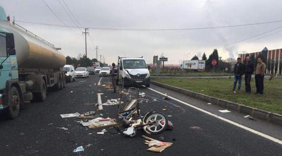 Kaza yapan motosiklet sürücüsü ağır yaralandı