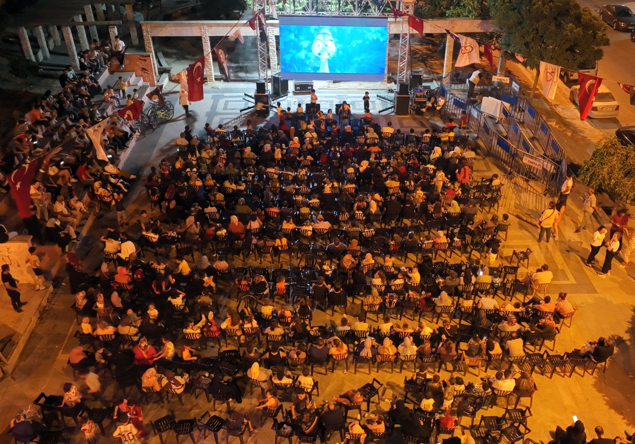 Kültür ve Sanat Festivali Açık Hava Sinema Günleri ile devam etti