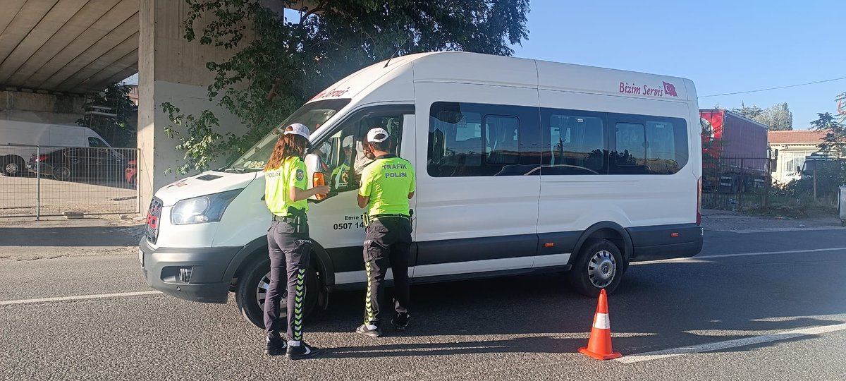 Çerkezköy’de okul önlerinde sıkı denetim