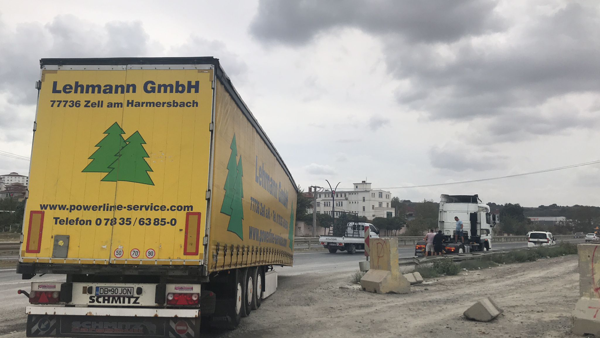 TIR dorsesi yerinden çıktı, faciadan dönüldü