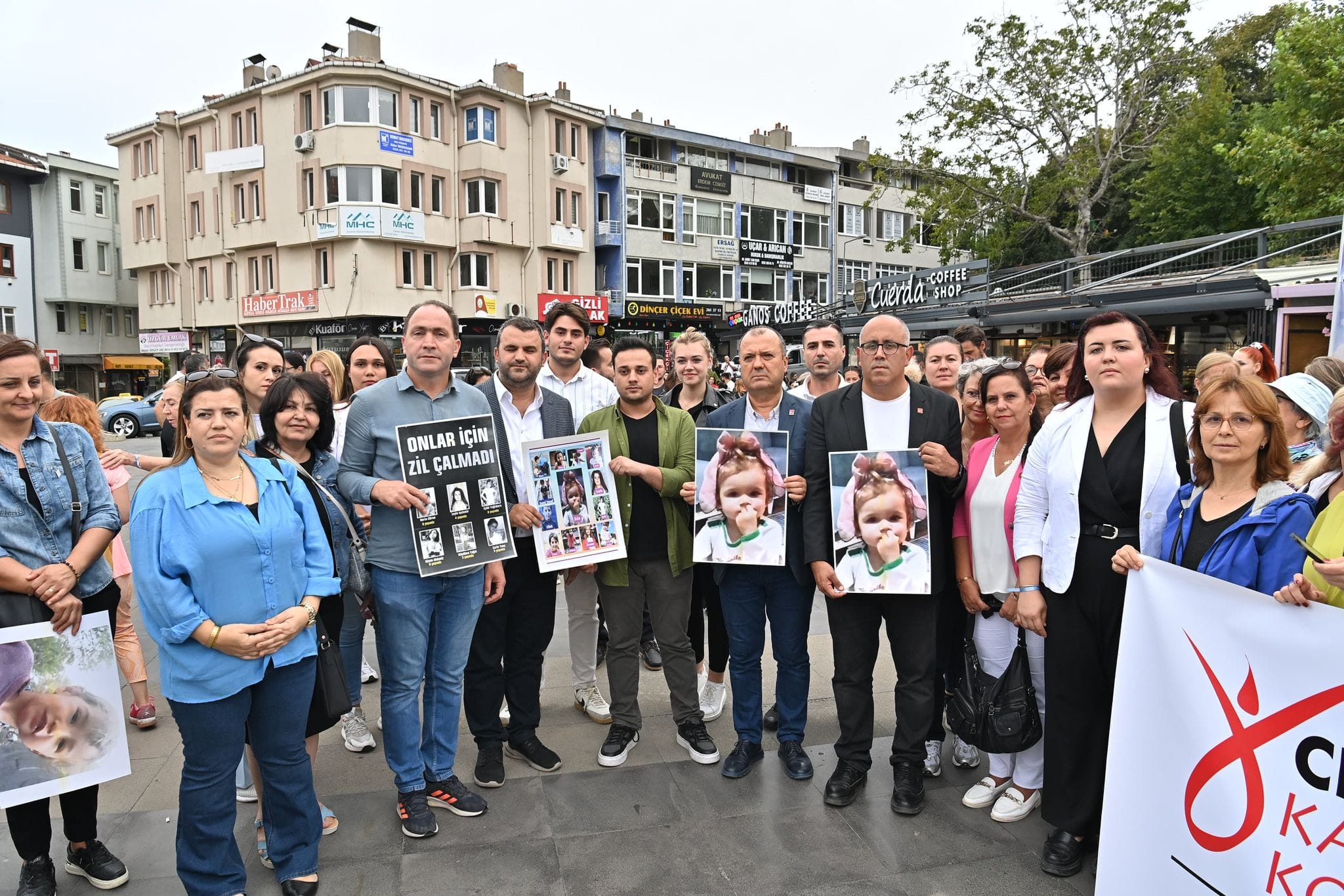 Tekirdağ'da kadınlardan Sıla bebek ve Narin Güran protestosu