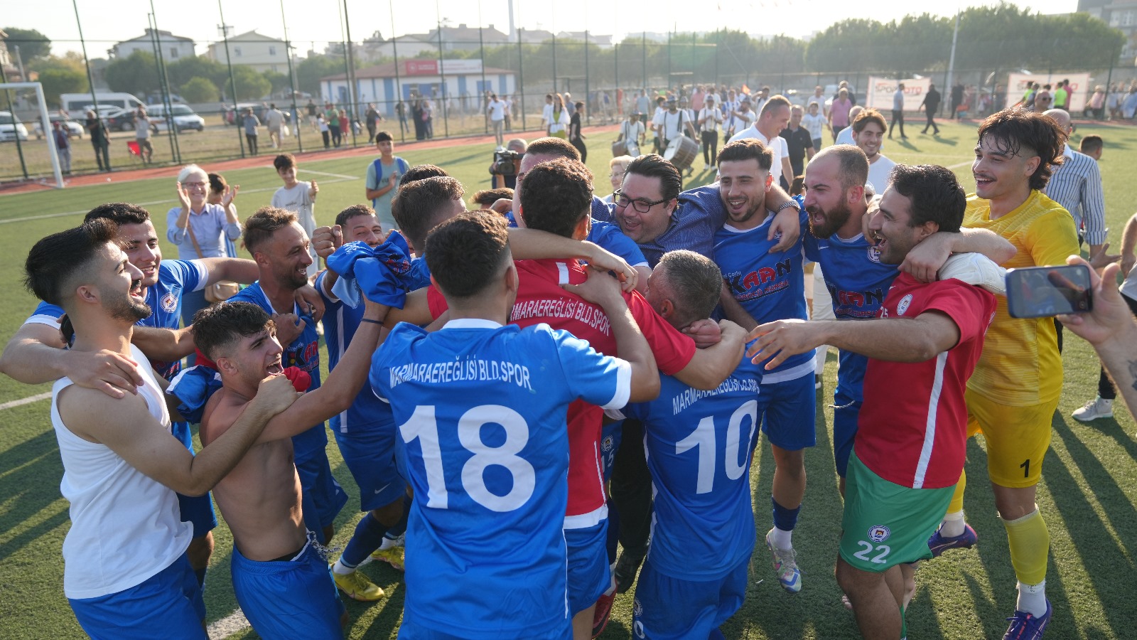 Bozkurter, Marmaraereğlisi Belediye Spor Kulübü’nü ilk maçlarında yalnız bırakmadı