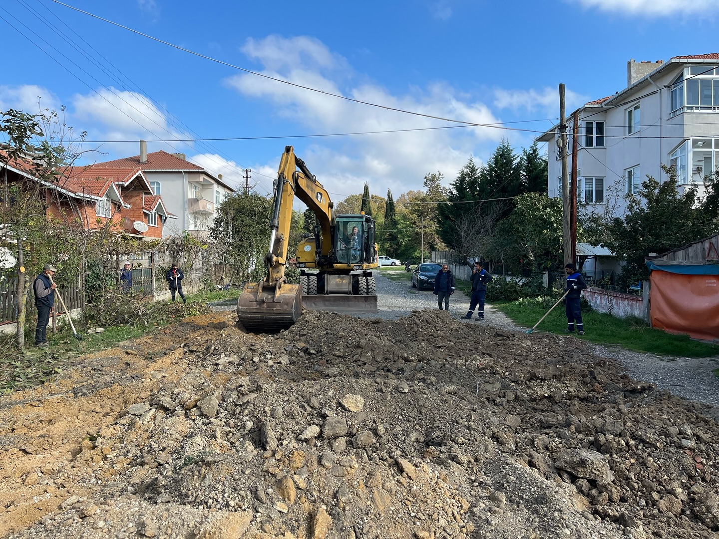 Yunus Emre Caddesi’nde yol çalışması başlatıldı