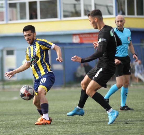 Kapaklıspor puanı uzatmalarda kurtardı