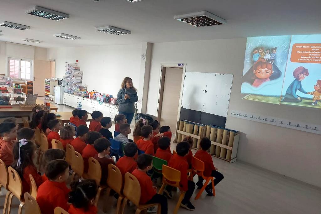 Öğrenciler ve velilerine yönelik bilgilendirme semineri düzenlendi