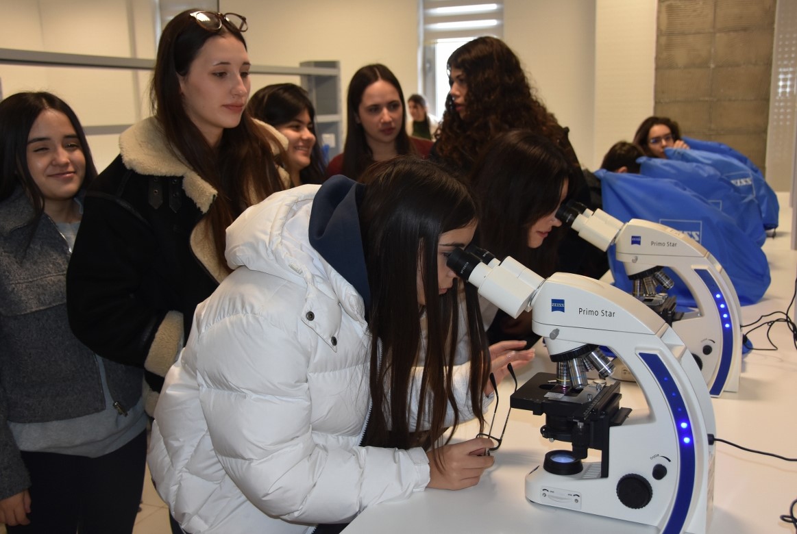 Anadolu Lisesi öğrencilerinden NKÜ’ye ziyaret 