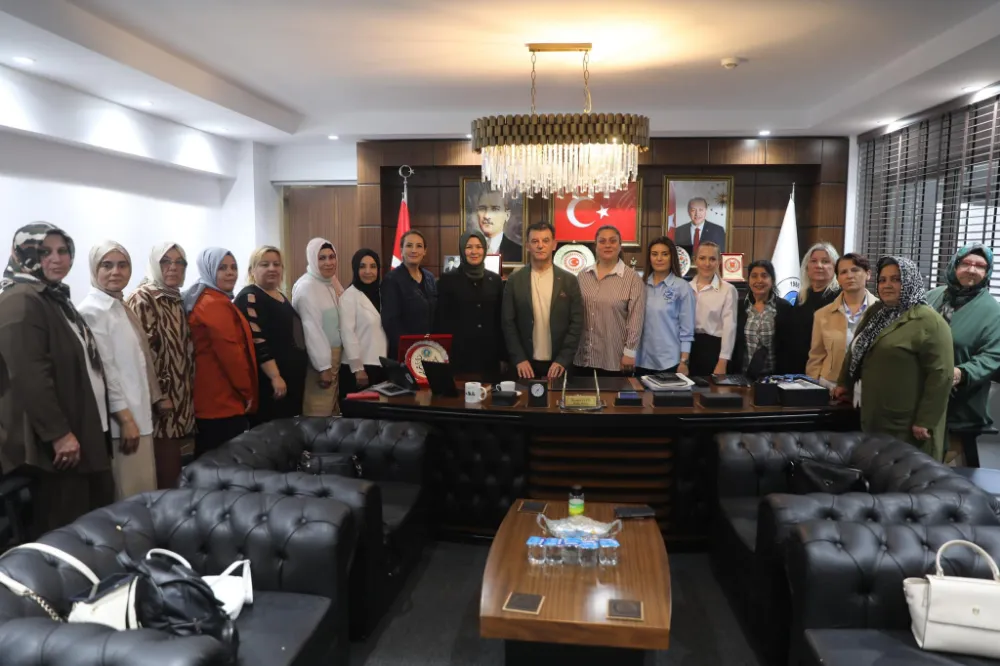 AK Partili kadınlardan Başkan Çetin’e ziyaret 