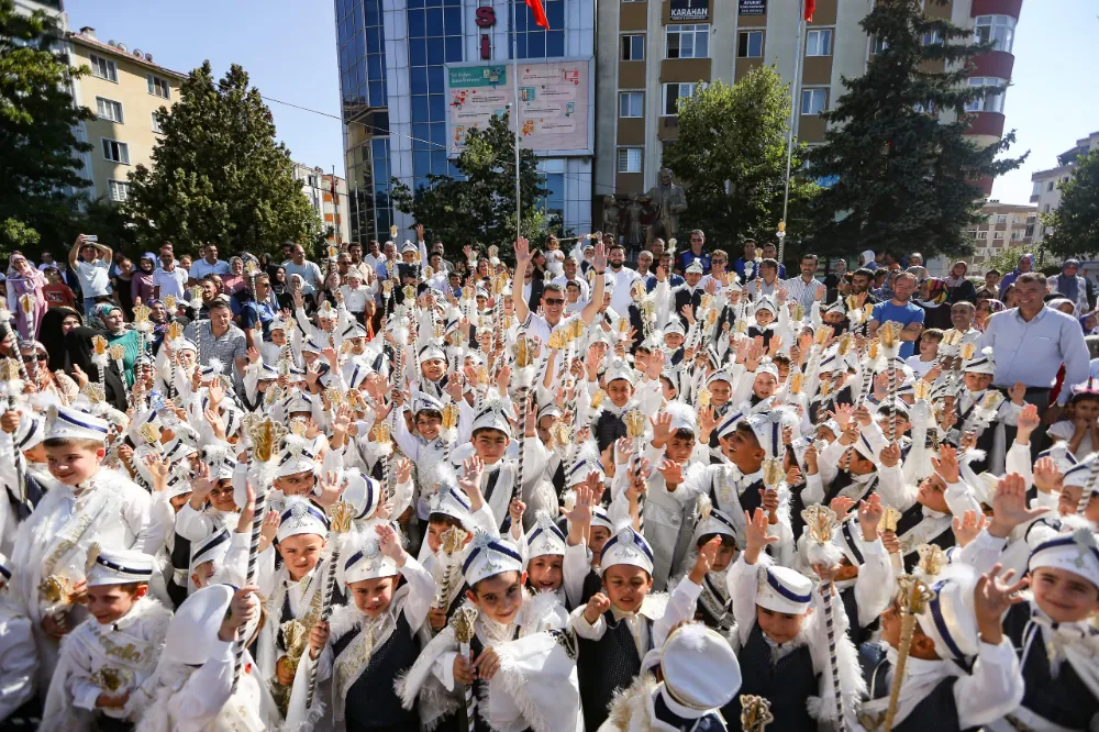 19’uncu Sünnet Şöleni renkli görüntülere sahne oldu