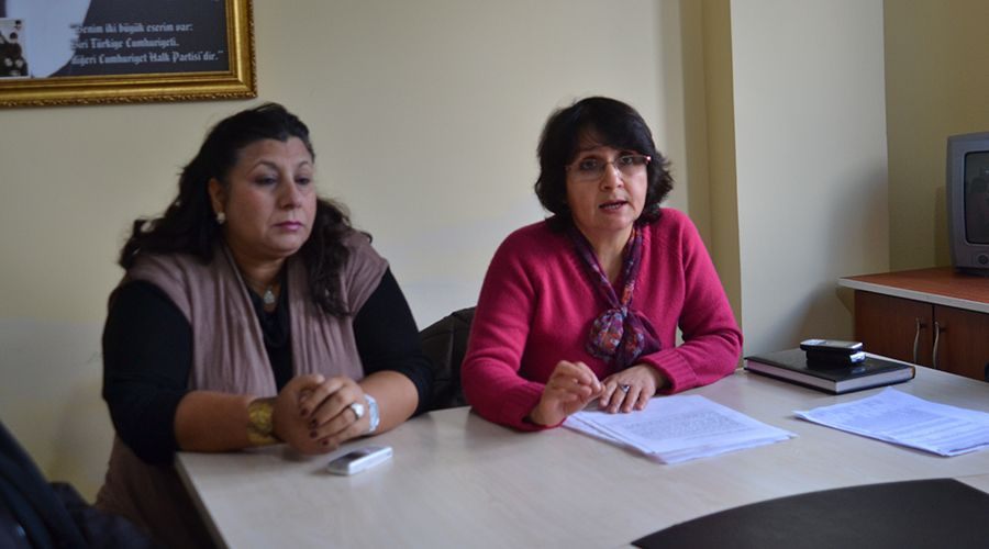 CHP’li kadınlardan Arınç’a tepki  