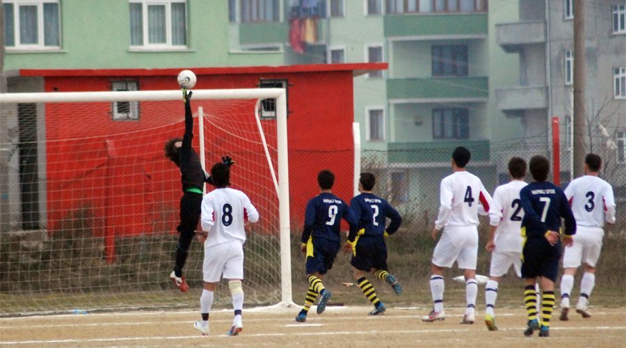 Kızılpınar Belediyespor yükselişini sürdürdü 2-0 