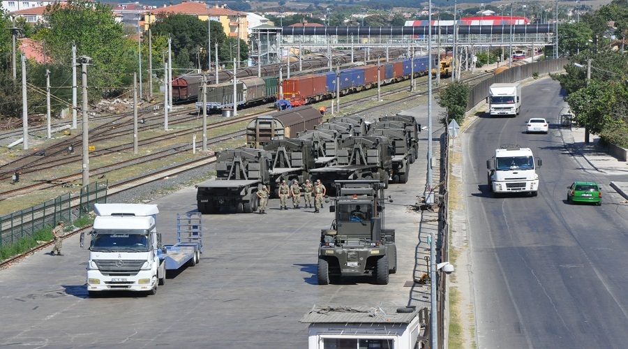 Bekletilen askeri araçlar Çerkezköy